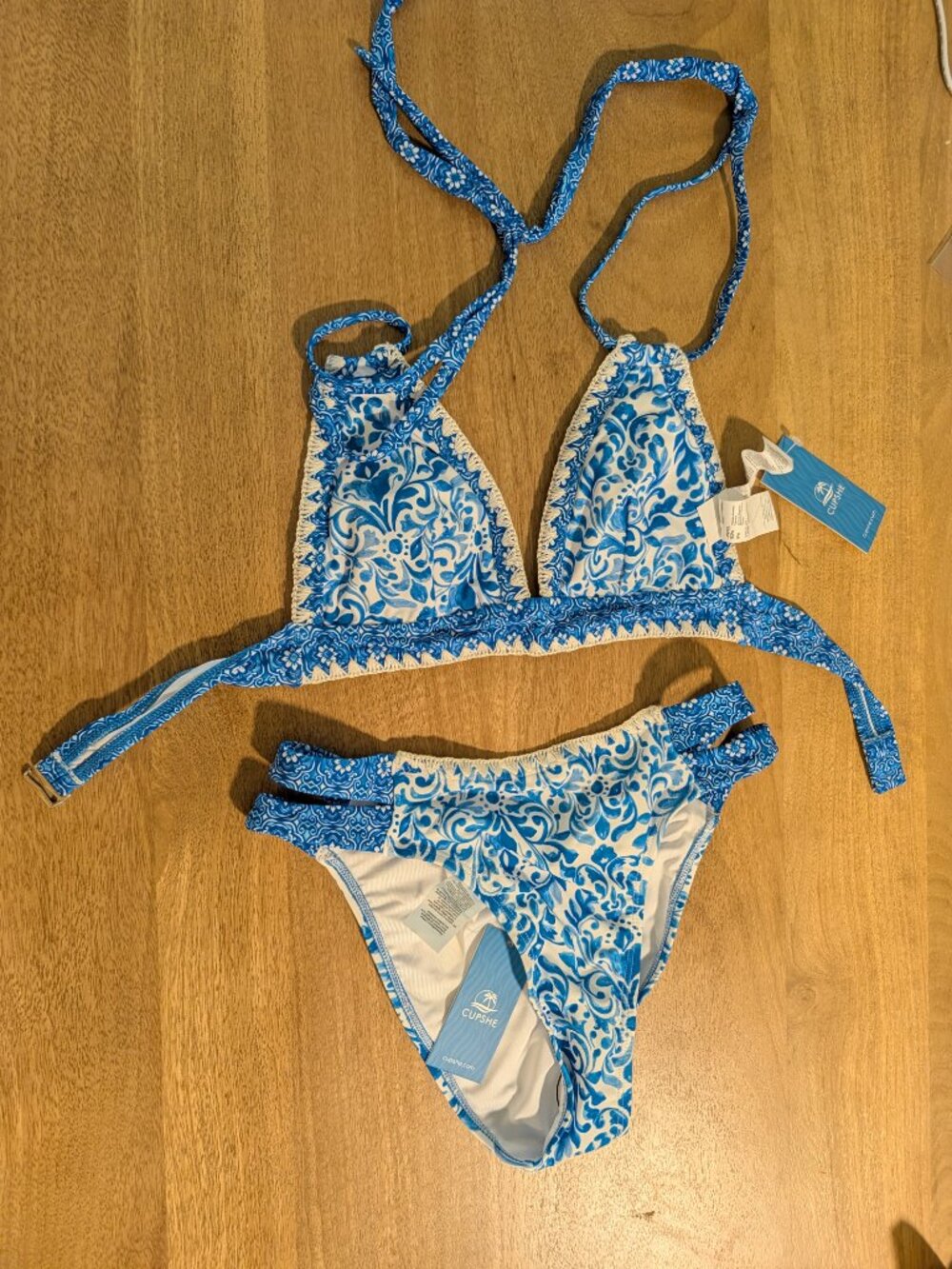 CUPSHE Floral Bikini Set Halter V Neck Back Hook Cutout Stitching Cheeky Bottom
